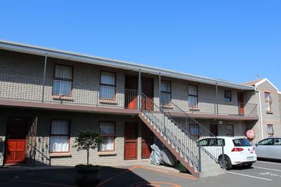 Apartment / Flat For Rent in Durmonte, Durbanville