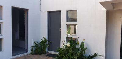 Apartment / Flat For Rent in Doordekraal, Bellville