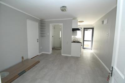 Apartment / Flat For Rent in Durbanville, Durbanville