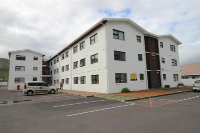 Apartment / Flat For Sale in Northcliff, Hermanus